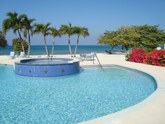 Cayman Islands Real Estate - 5 Star Hotels in Cayman